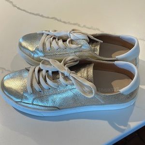 Ibiza Metallic Lace-up Sneaker